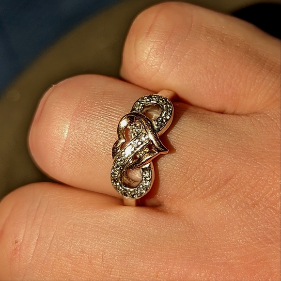 Diamond Heart/Infinity Ring 1/6 ctw 10K Two-Tone Gold - Picture 2 of 4